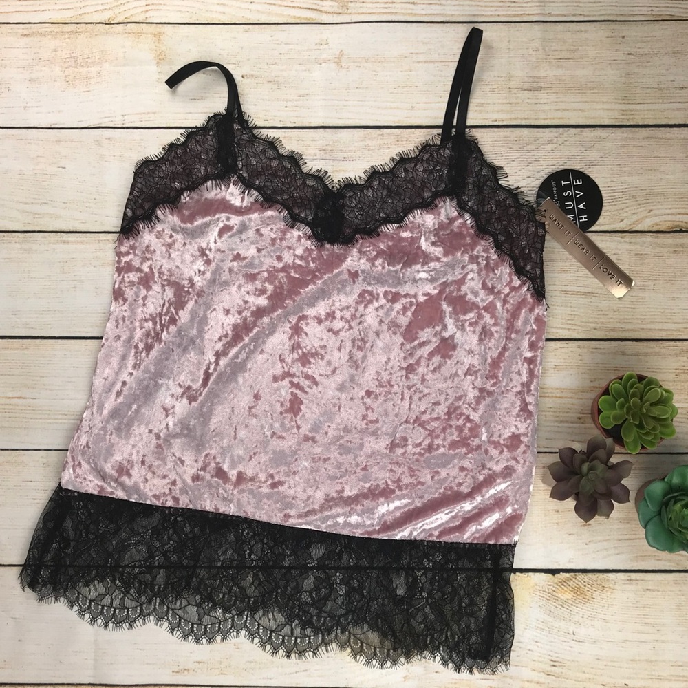 ALMOST FAMOUS Crushed velvet eyelash lace tank NWT